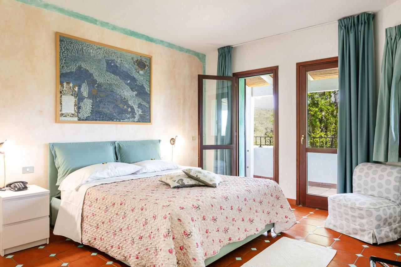 Hotel Stefania Boutique Hotel By The Beach Olbia Room photo