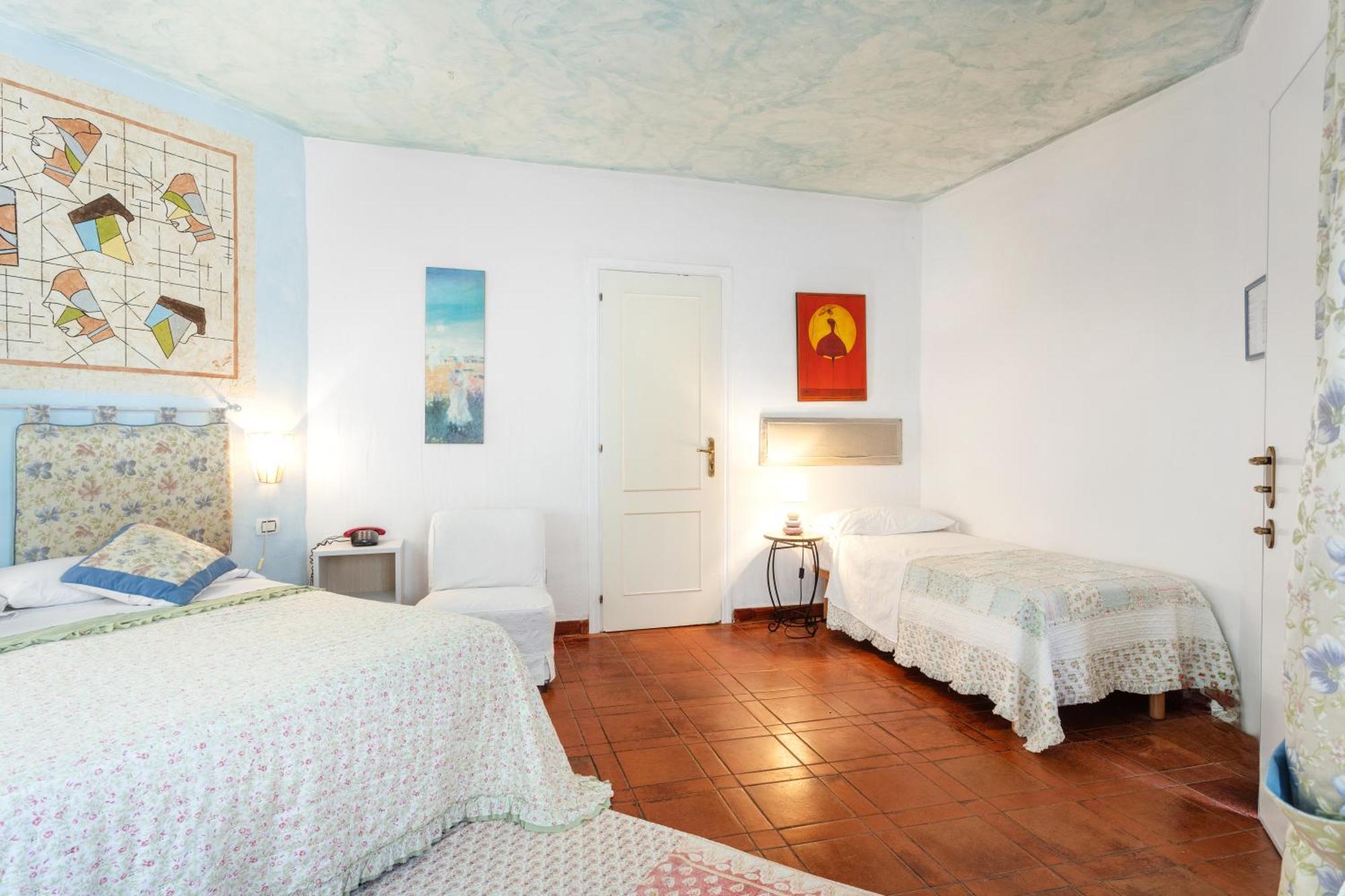 Hotel Stefania Boutique Hotel By The Beach Olbia Exterior photo